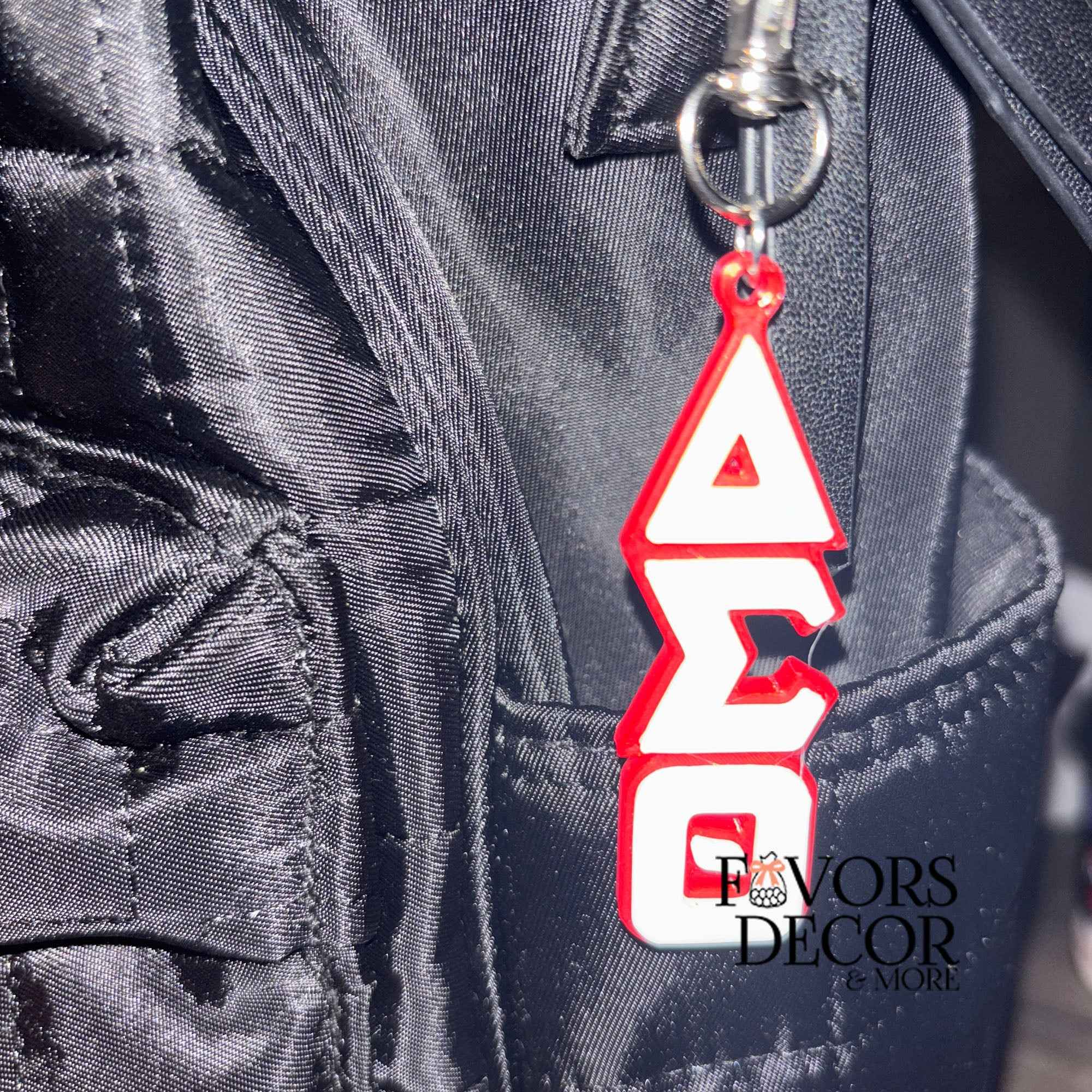 Zipper Pulls - Delta Sigma Theta | Red and White Greek Letters