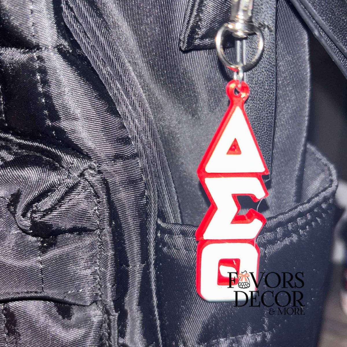 Zipper Pulls - Delta Sigma Theta | Red and White Greek Letters